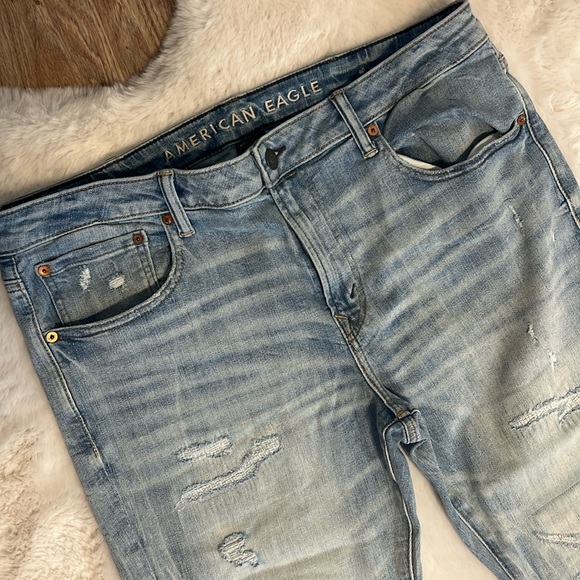 AEO Airflex + Temp Tech Jeans - Picture 4 of 9